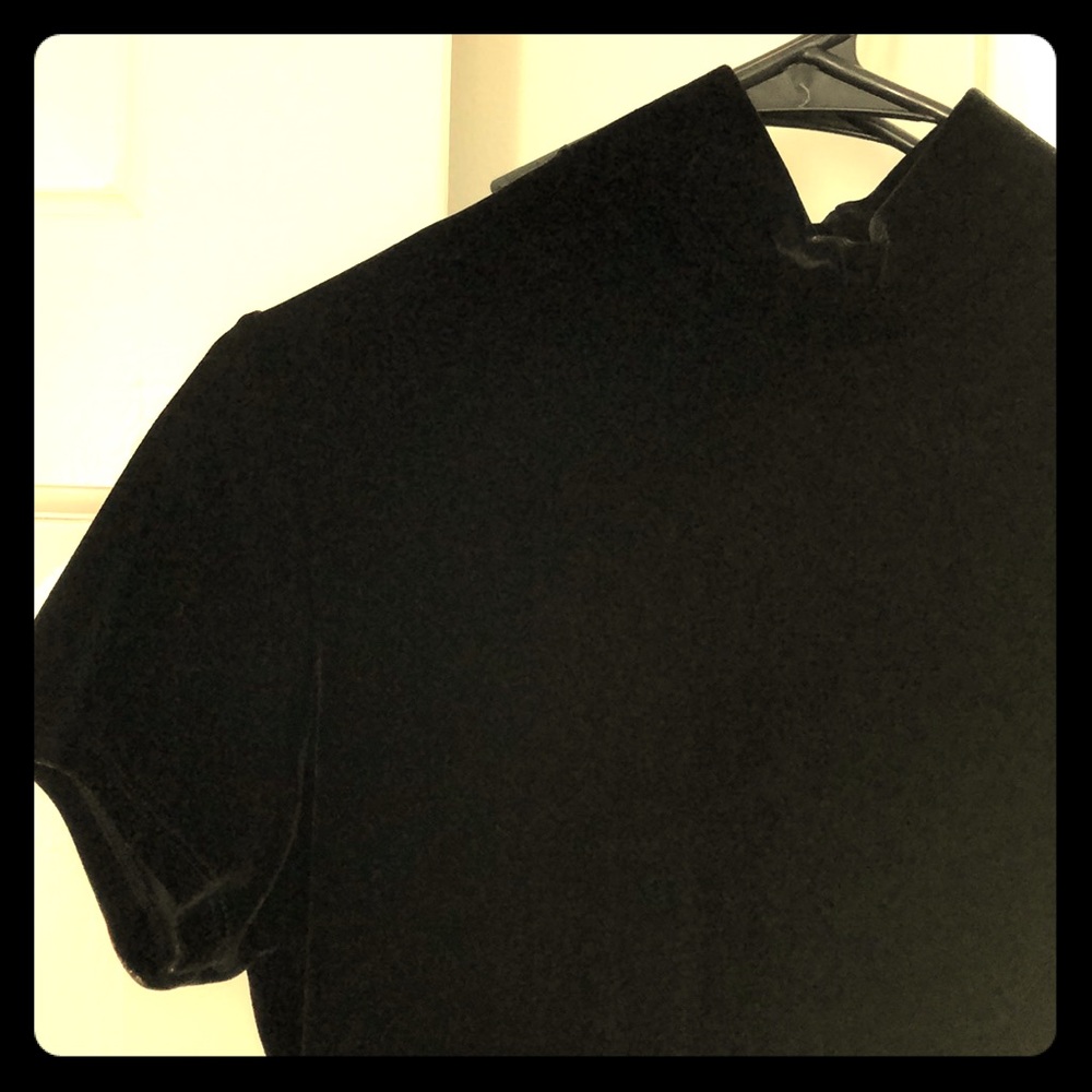 Vintage velvet short-sleeve turtleneck